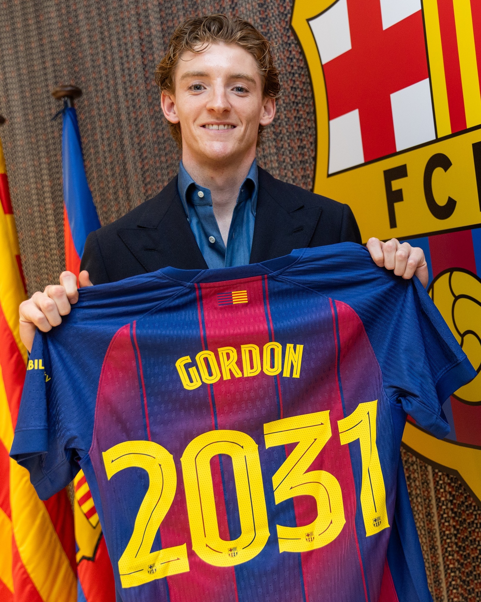 Barcelona apunta a Anthony Gordon como su primer fichaje de la temporada