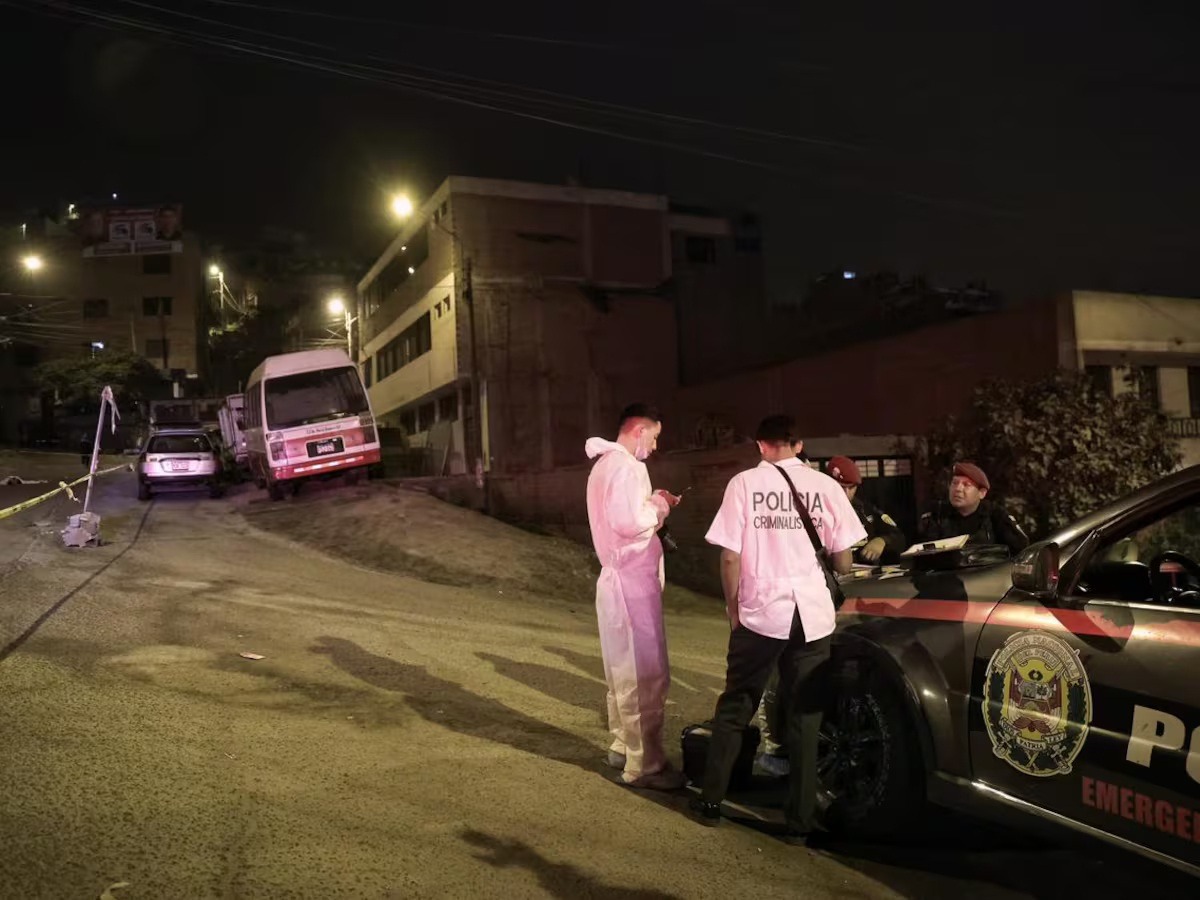 Asesinan a dos amigos en San Juan de Lurigancho