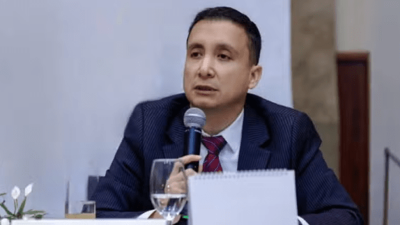 Congreso citará al ministro de Justicia por cambios en la Comisión de Gracias Presidenciales