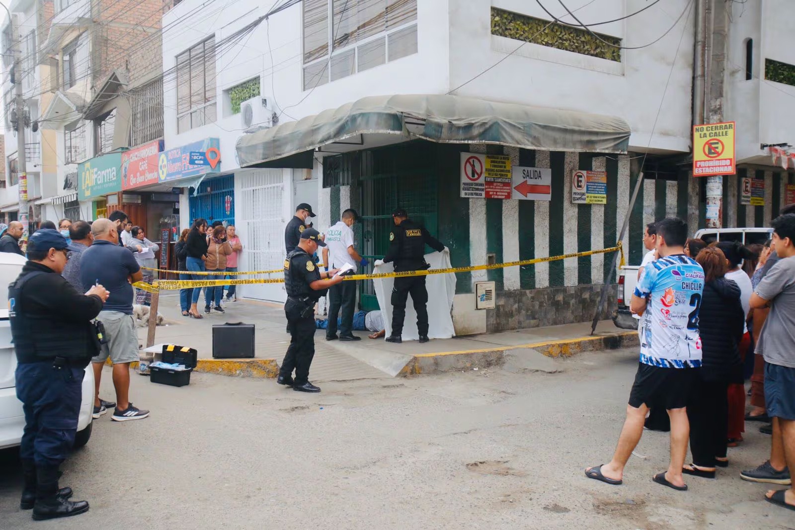 Empresario es asesinado a puñaladas durante robo