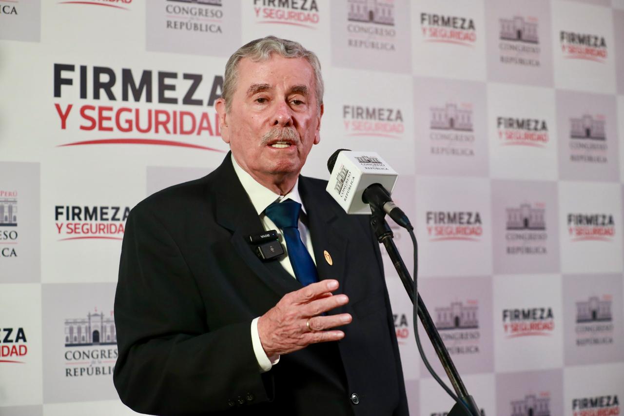 Fernando Rospigliosi: Rodará cabeza de Balcázar si indulta a golpista Castillo