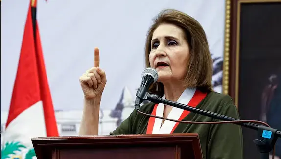 Luz Pacheco renuncia a la presidencia del Tribunal Constitucional