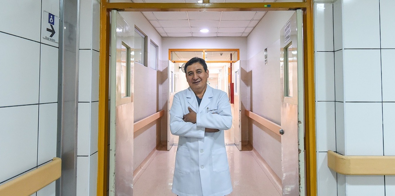 Dr. Toledo, el servidor público del INSN San Borja – eminencia en neurocirugía pediátrica – que convierte el dolor en esperanza