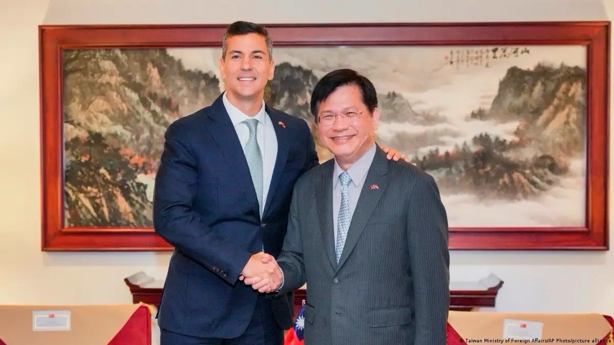 Presidente de Paraguay es recibido en Taipei