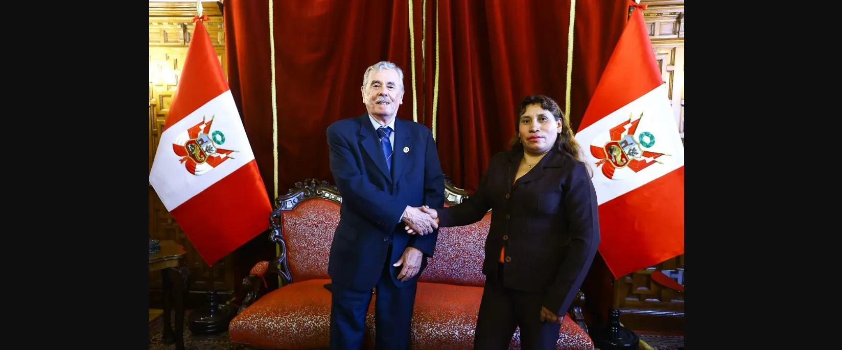 Presidente del Congreso recibe a alcaldesa de Miraflores (Yauyos) para impulsar proyectos de riego y conectividad