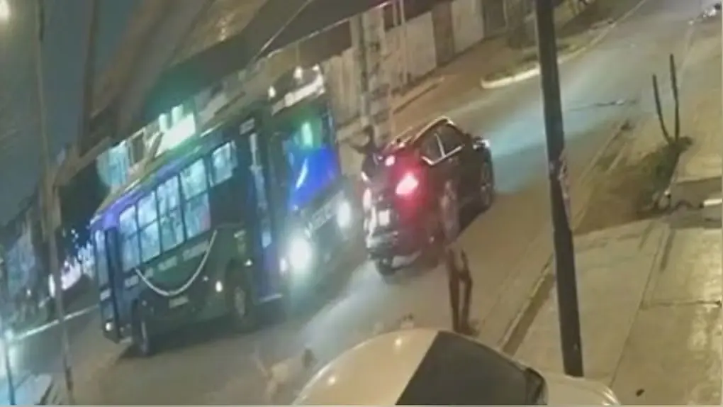 Sujetos armados disparan contra bus de Salamanca Parral en Carabayllo