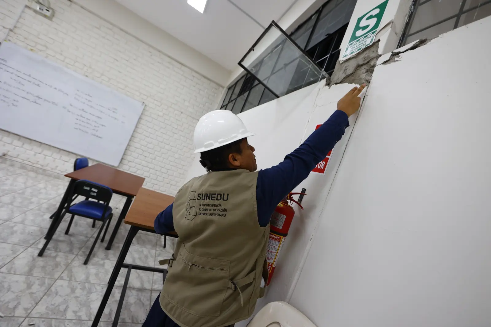 Sunedu verifica condiciones básicas de calidad en universidades de Ica tras último sismo
