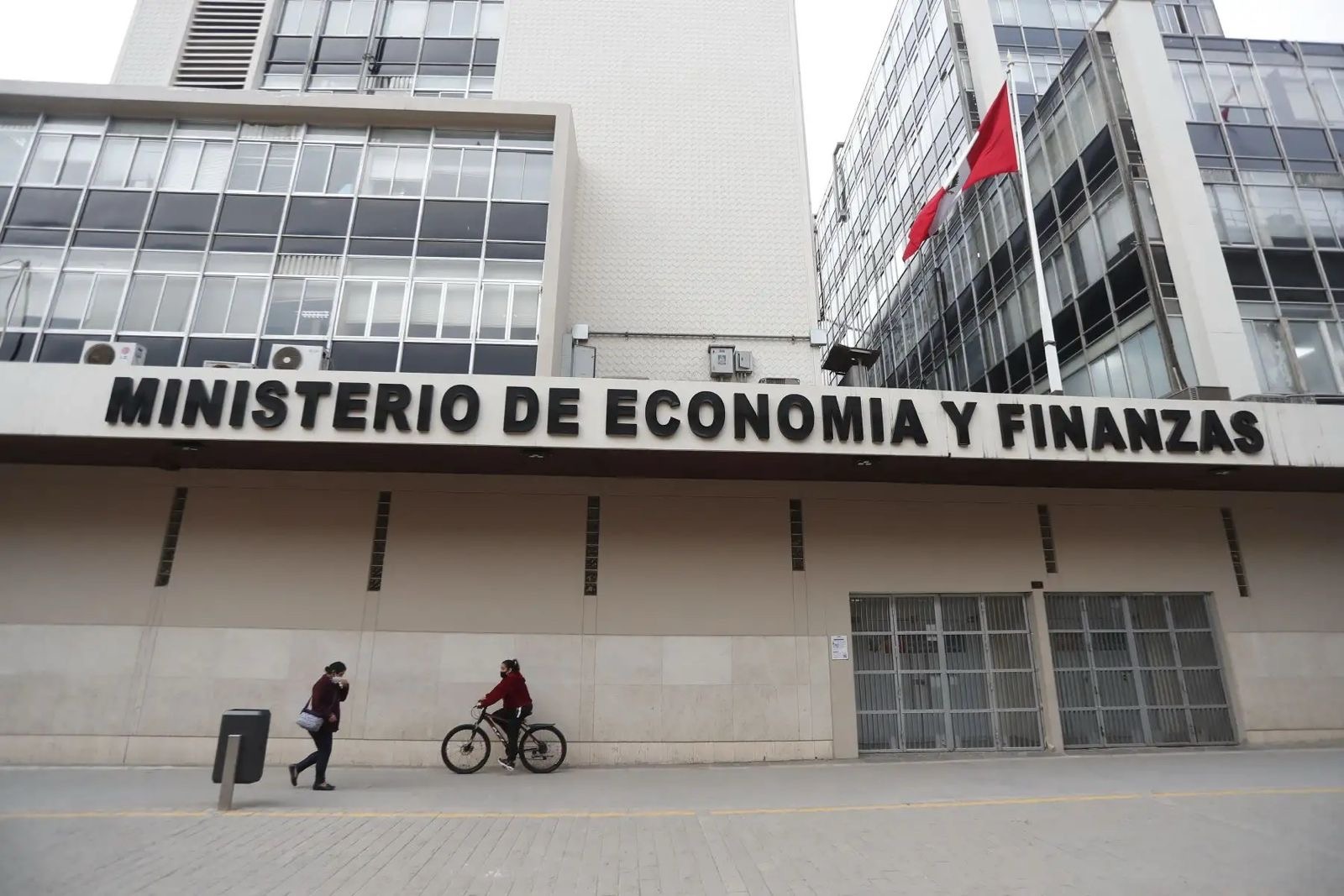Estado peruano reportó patrimonio neto negativo de S/ 2,236 millones en 2025 tras reforma contable de las NICSP