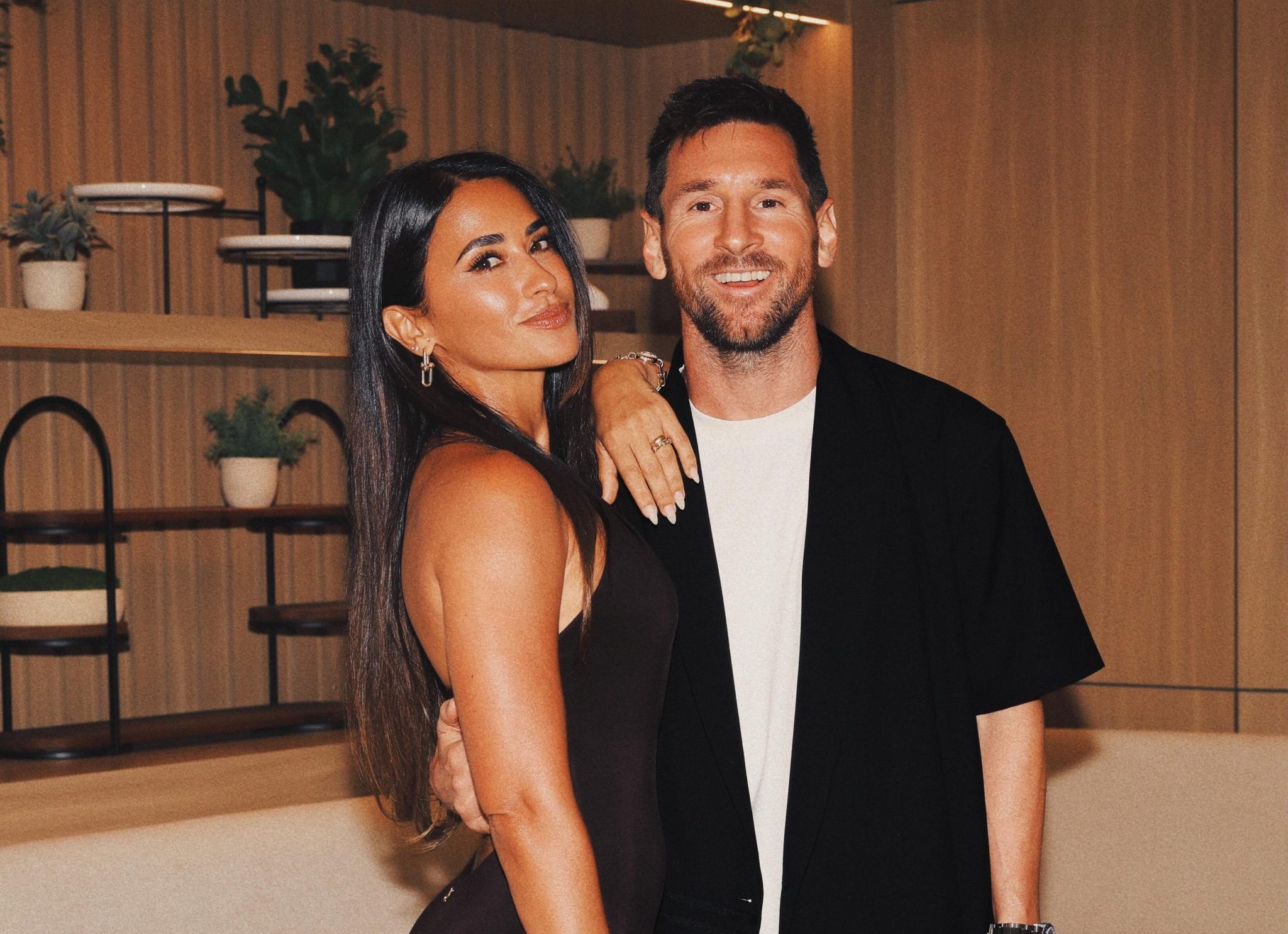 Antonela y sus hijos celebran el nuevo récord mundialista de Messi
