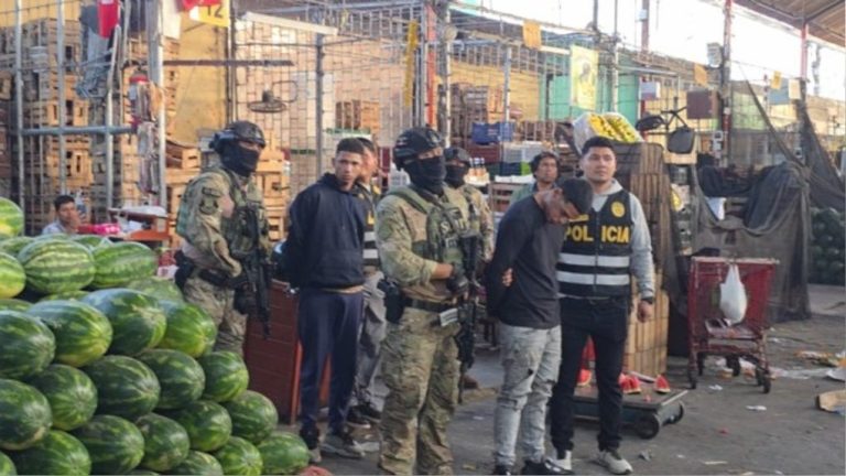 Balacera en el Mercado de Frutas deja un muerto y tres detenidos