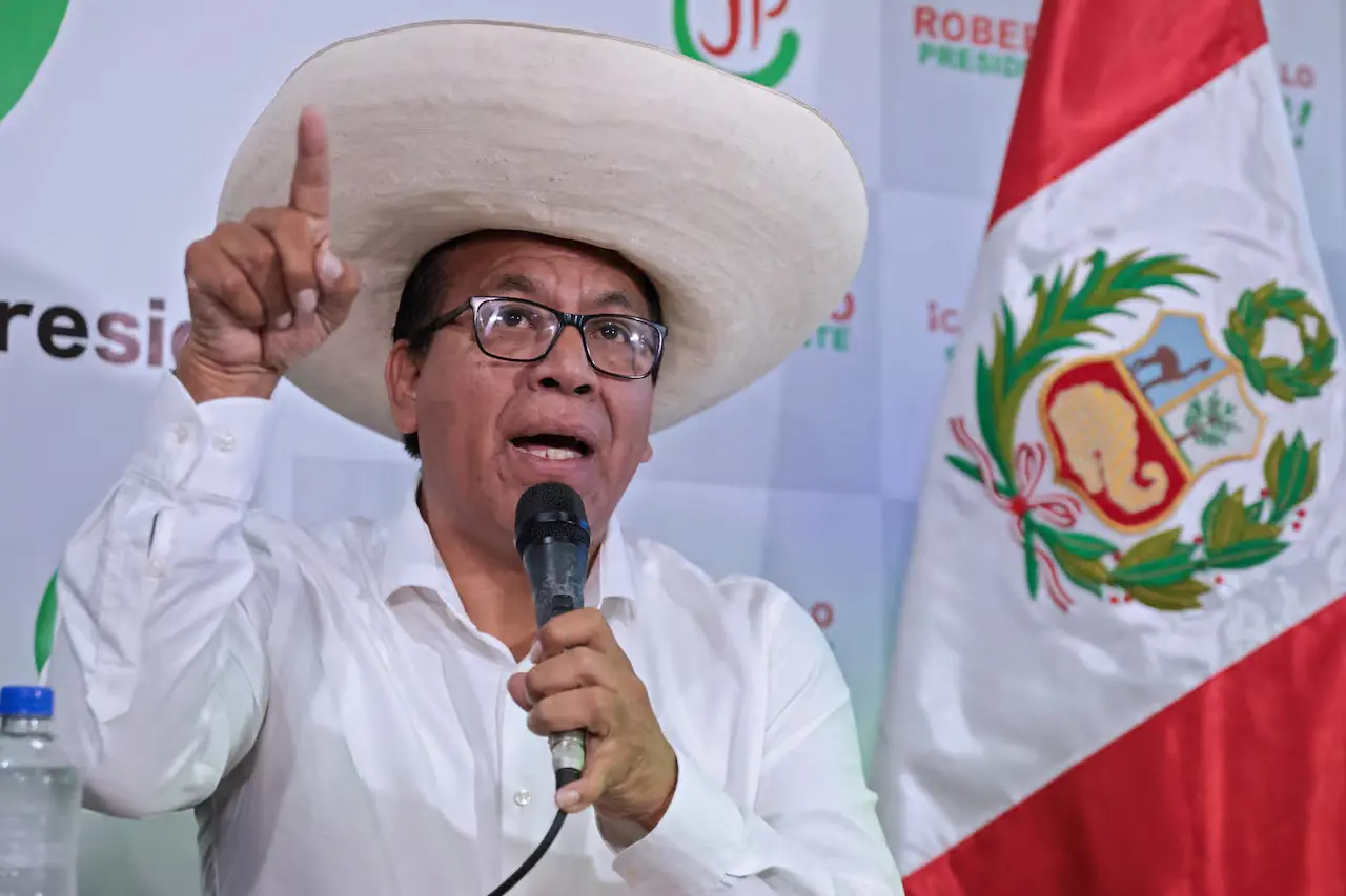 Fernando Rospigliosi: Sánchez quiere desestabilizar próxima gestión gubernamental