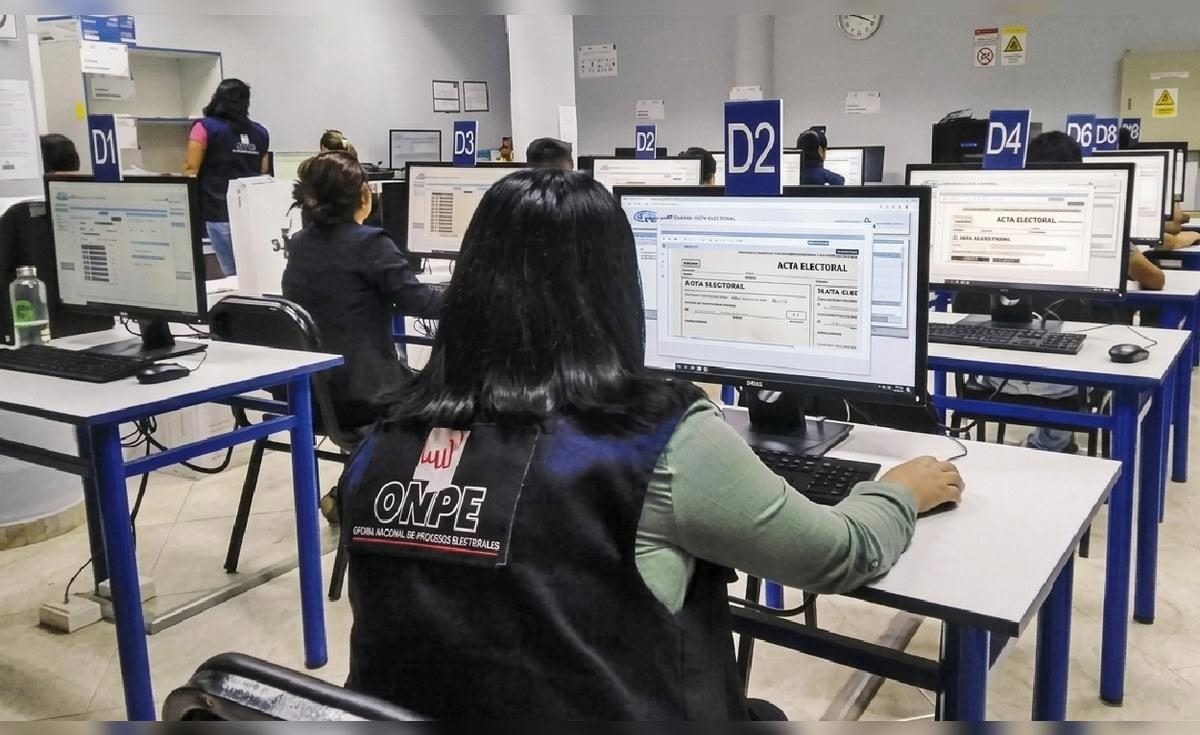 Keiko se impondría y ganaría por escaso margen a Sánchez