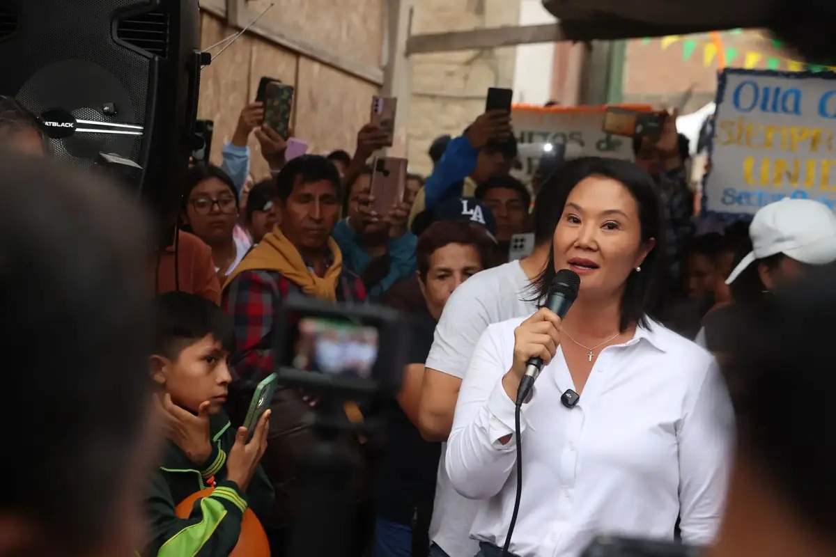 Keiko anuncia plan para acabar con delincuencia y reactivar la economía