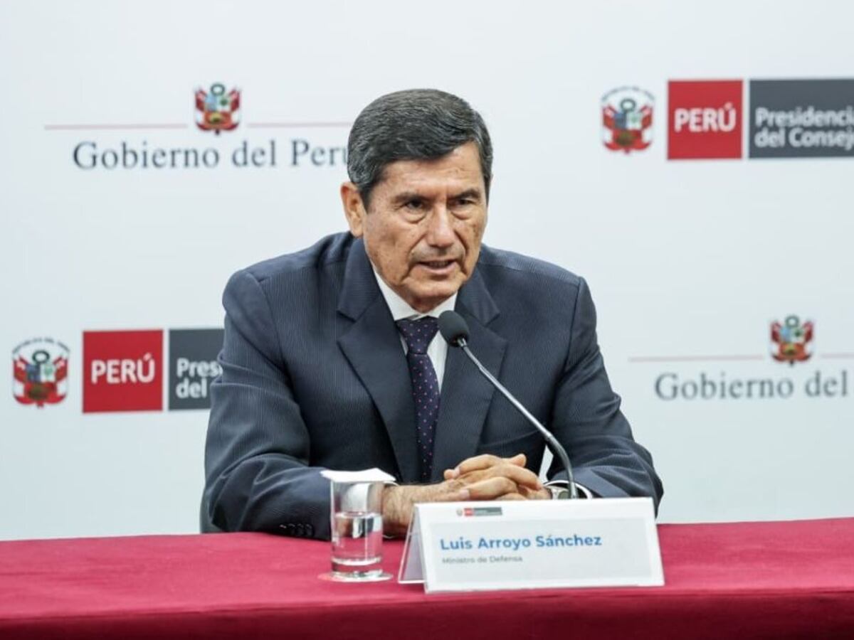 Premier Arroyo no descarta cambiar a ministro de Justicia