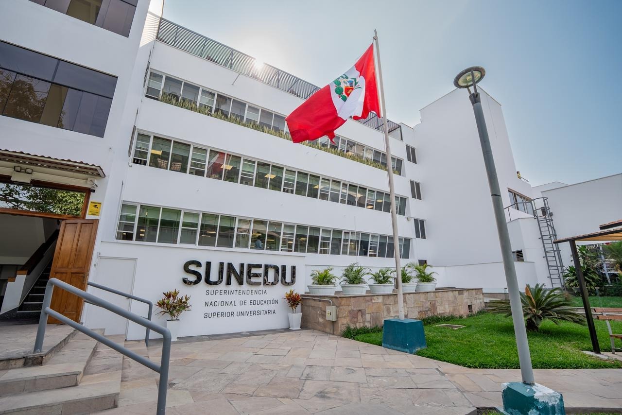 Sunedu informa que la defensa de su autonomía ya se tramita en el PJ
