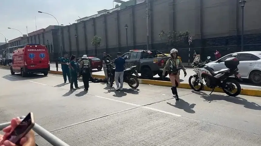 Policía motorizado atropelló a joven