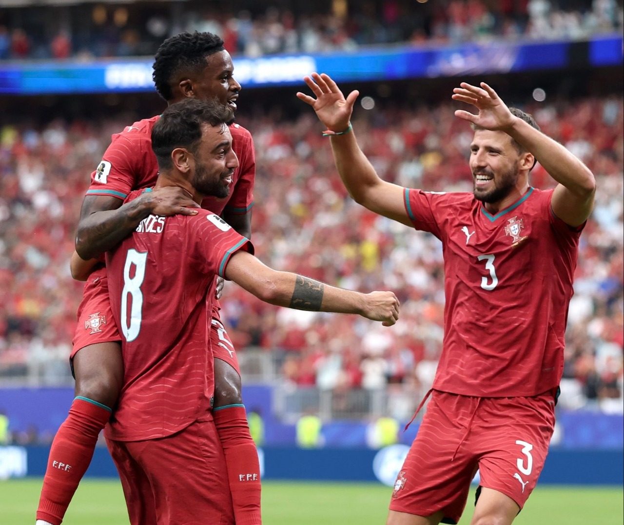 Portugal goleó por 5-0 a Uzbekistán