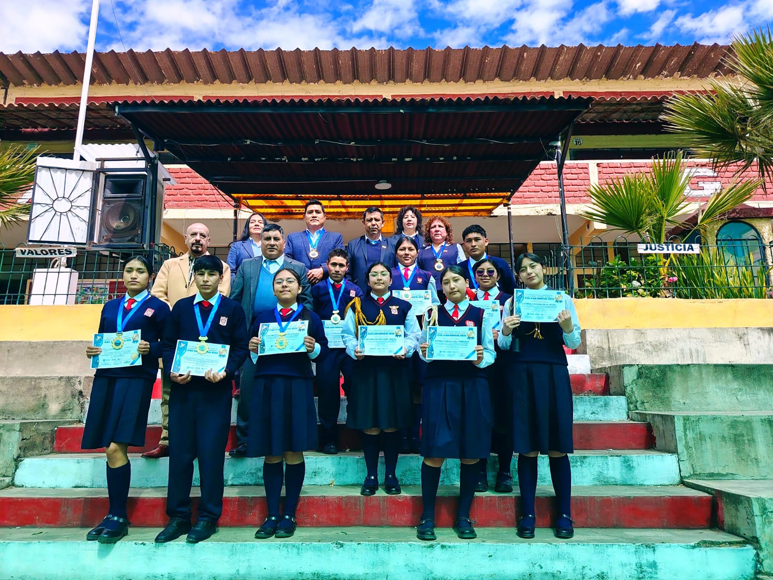 MINEDU: ESTUDIANTES DE FE Y ALEGRÍA DE HUARAZ OBTIENEN PRIMER Y TERCER PUESTO EN FERIA REGIONAL DE CIENCIA Y TECNOLOGÍA