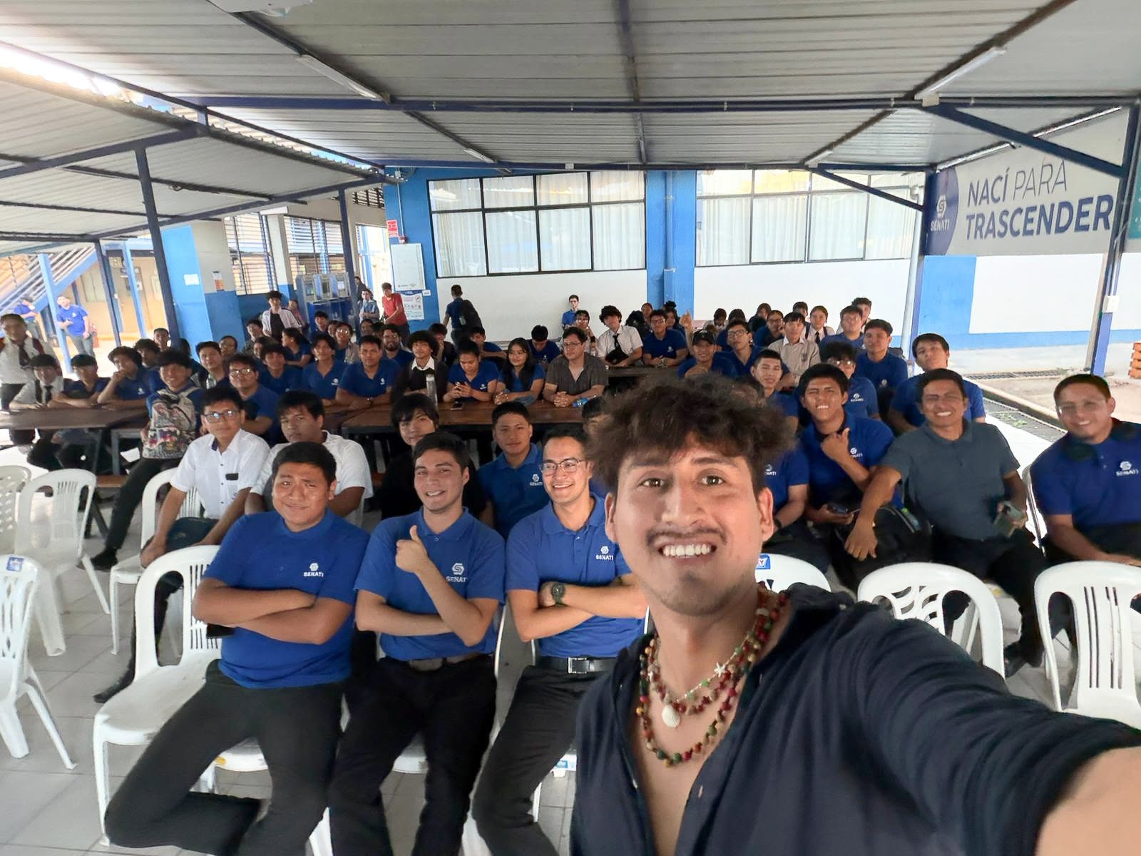 Diputado por Lima, Jair Manrique, capacita a universitarios en inteligencia artificial 