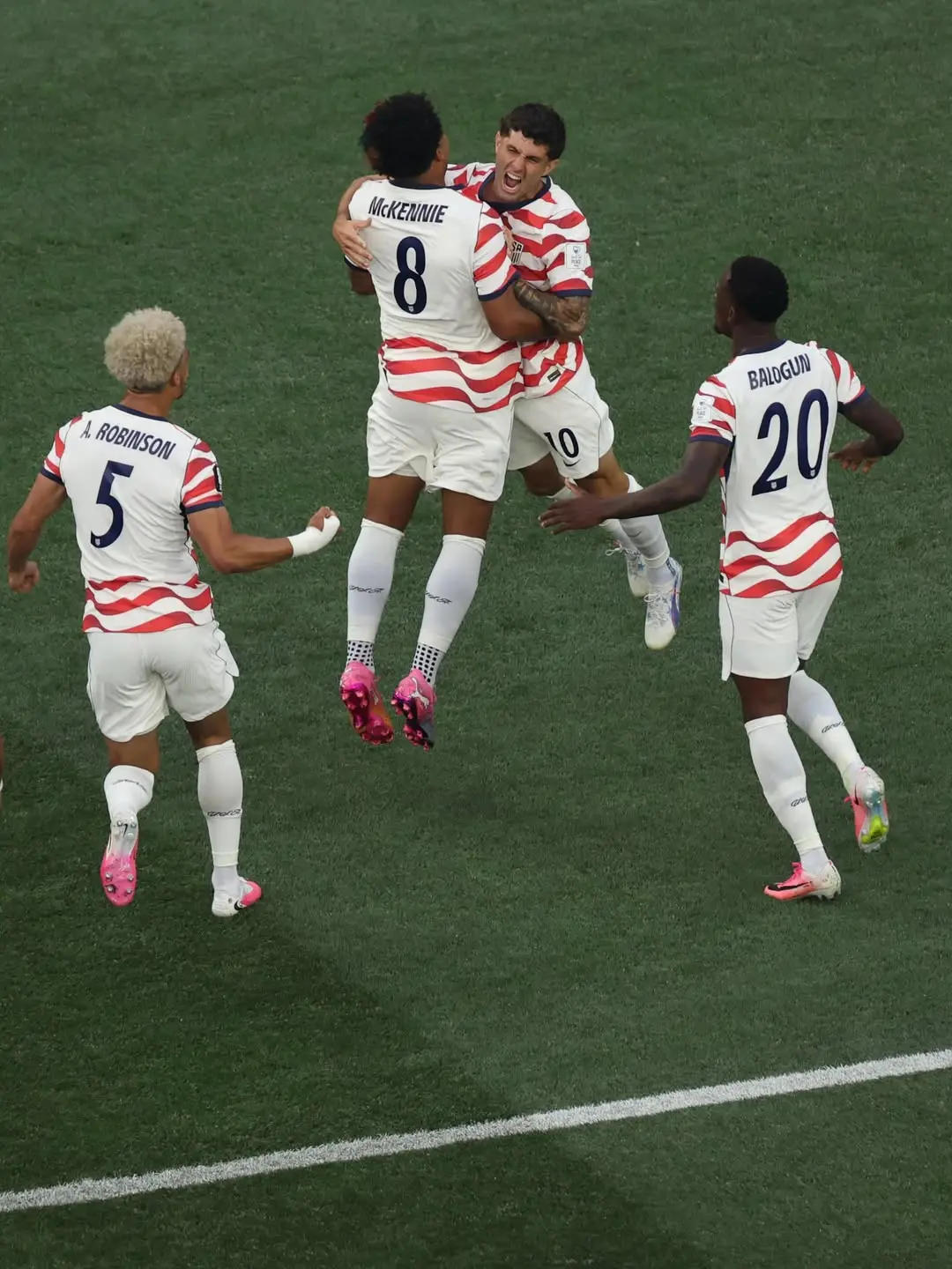 EEUU venció 3-1 a Paraguay