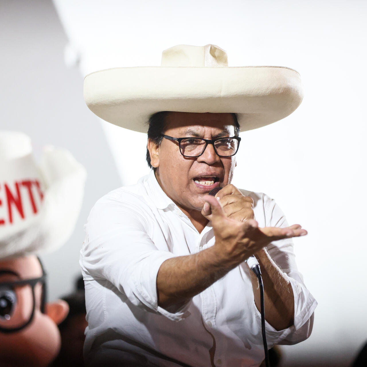 Roberto Sánchez participó  en marcha en Centro de Lima