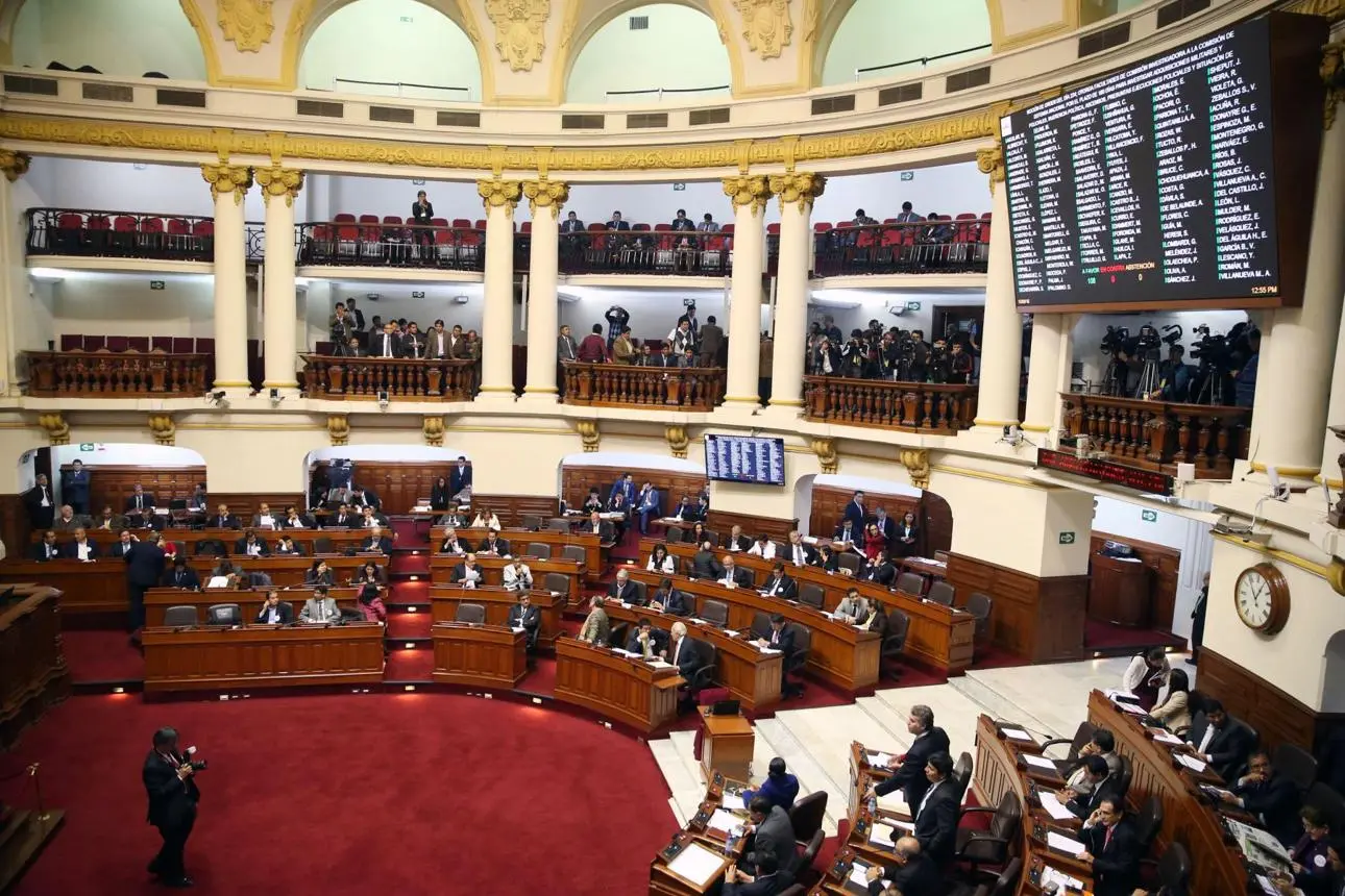 Congreso da primer paso para incorporar delitos de lesa humanidad al Código Penal