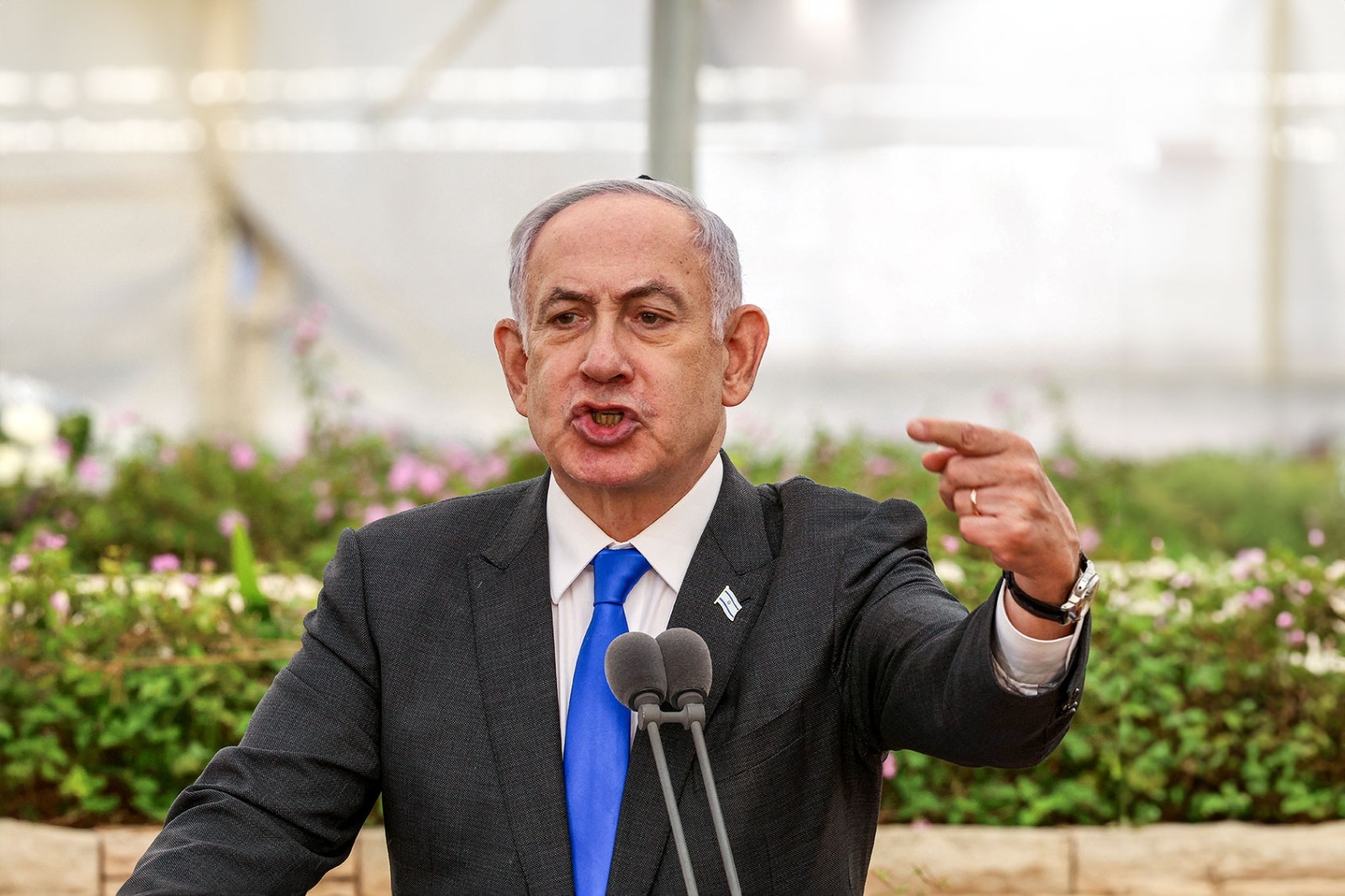 Netanyahu: Israel no retirará sus tropas del sur de Líbano