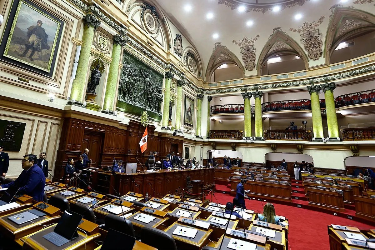 Congreso cita a senadores y diputados electos para juramentación este 24 de julio