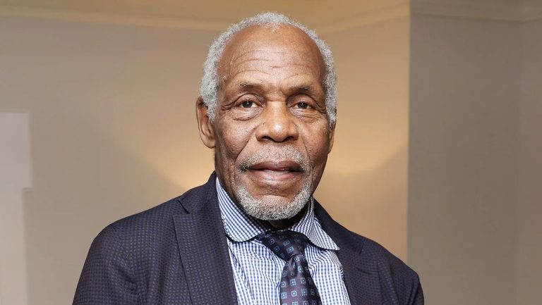 Danny Glover padece de Alzheimer desde 2022