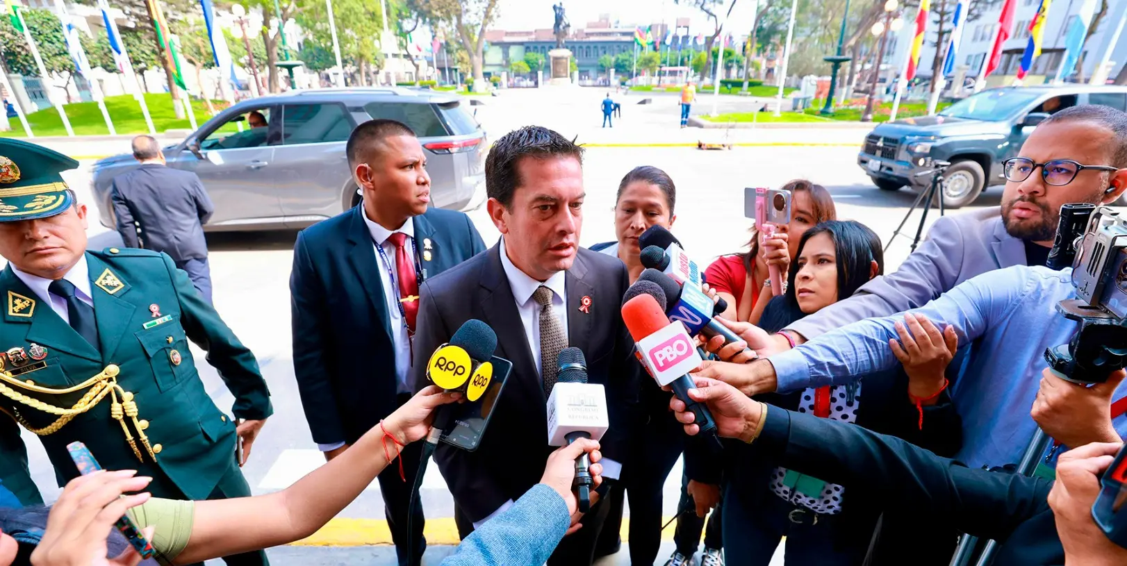 Miguel Torres llama a la unidad en el Congreso para enfrentar la criminalidad y el fenómeno El Niño