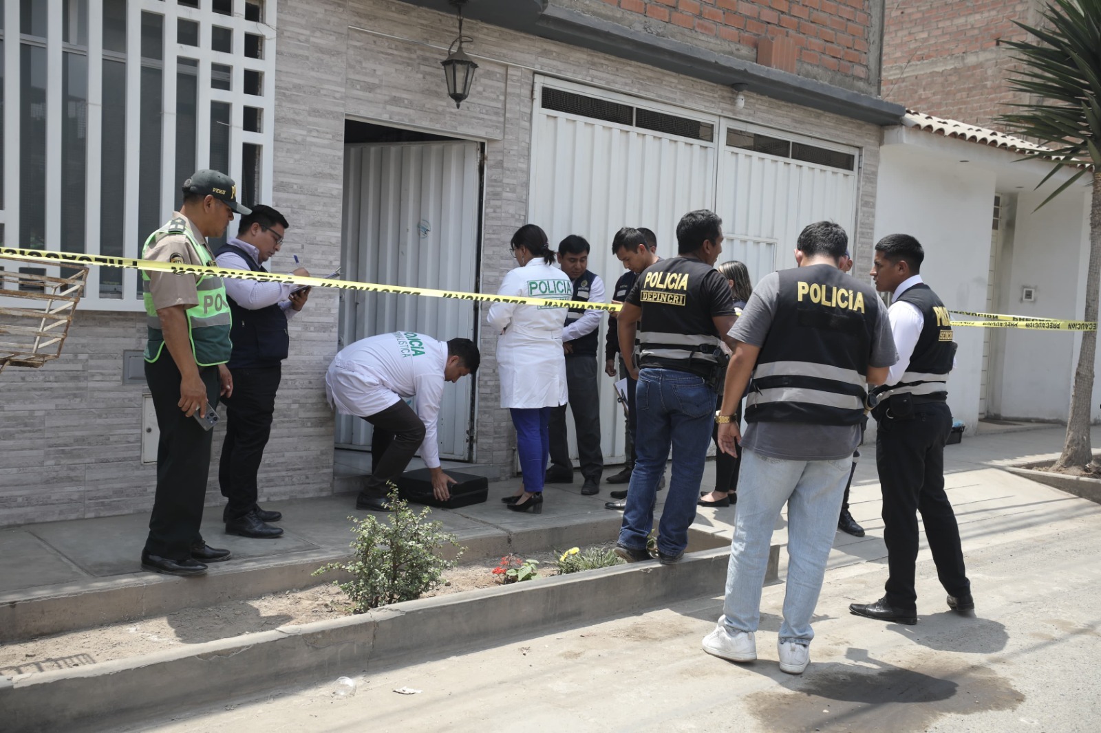 Mujer fue hallada muerta en la vivienda de expareja
