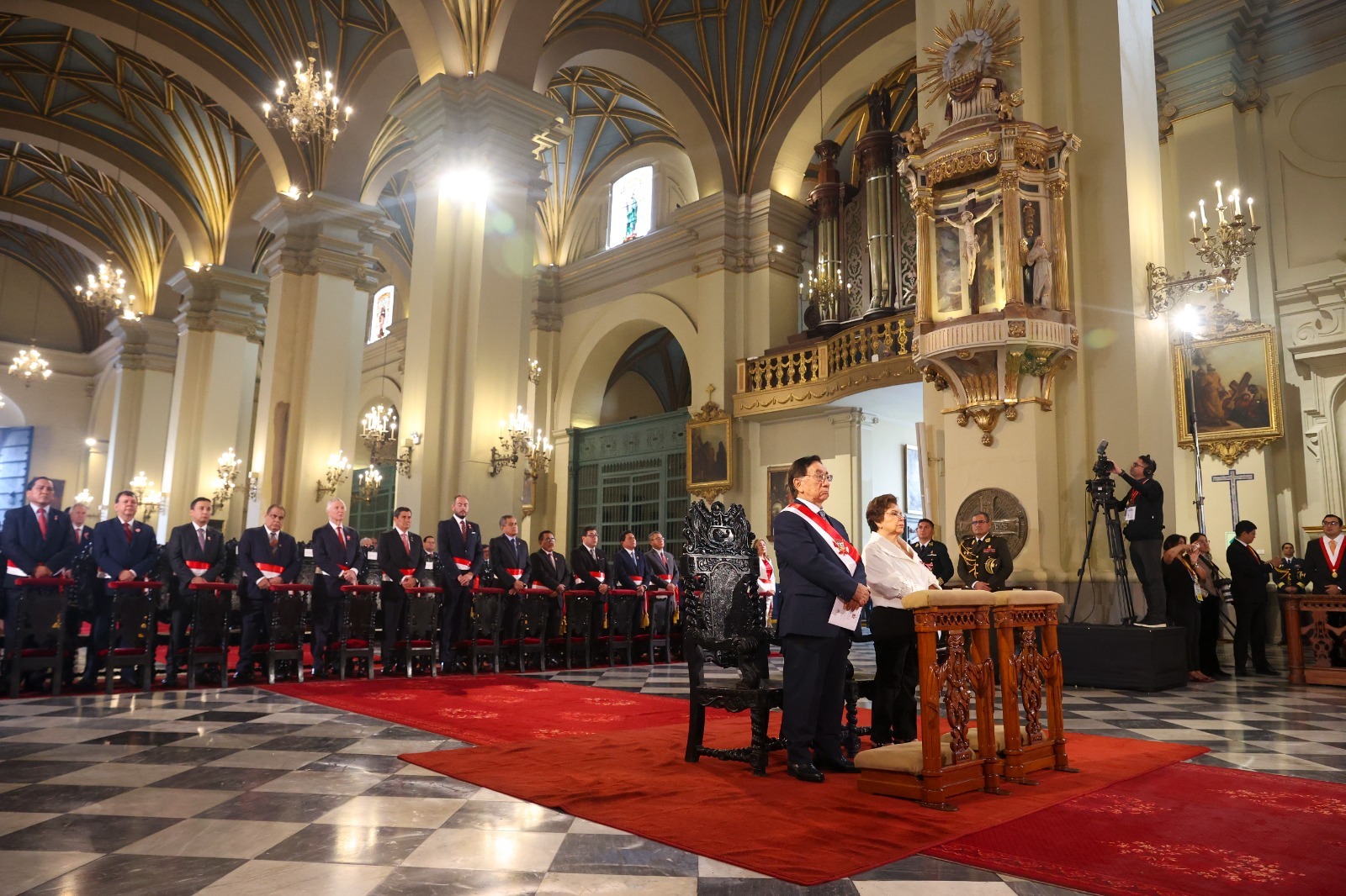 Presidente Balcázar participó en su última misa y Te Deum por Fiestas Patrias