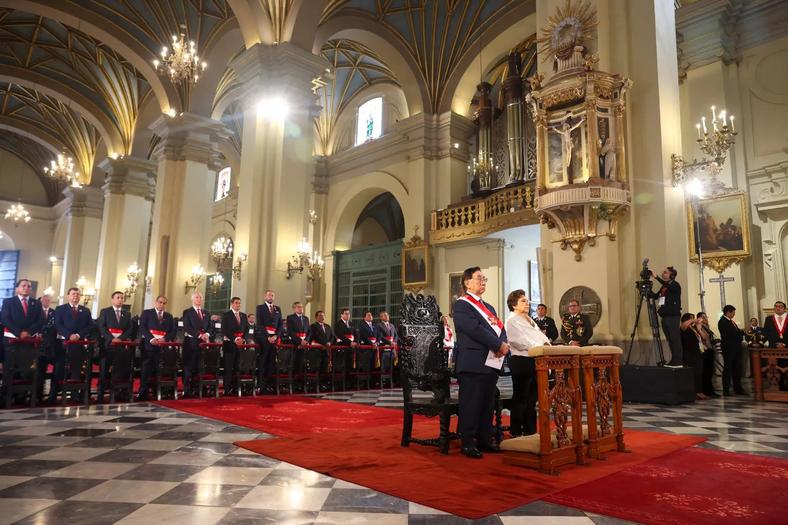 Presidente Balcázar participó en su última misa y Te Deum por Fiestas Patrias