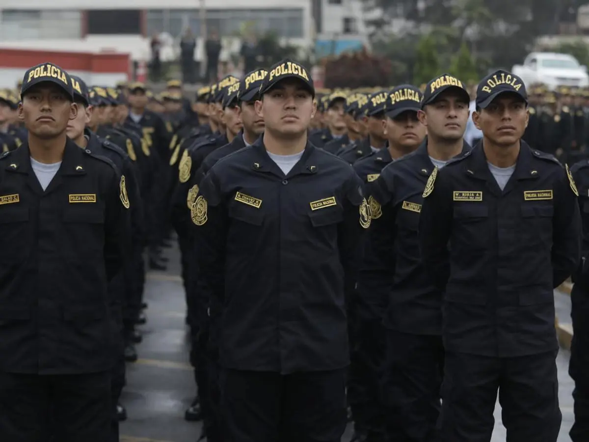 Último decreto del Gobierno favorece a FF.AA. y PNP con otro aumento escalonado