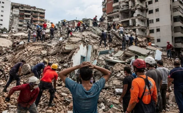 Venezuela eleva a 4.333 la cifra de muertos por los terremotos