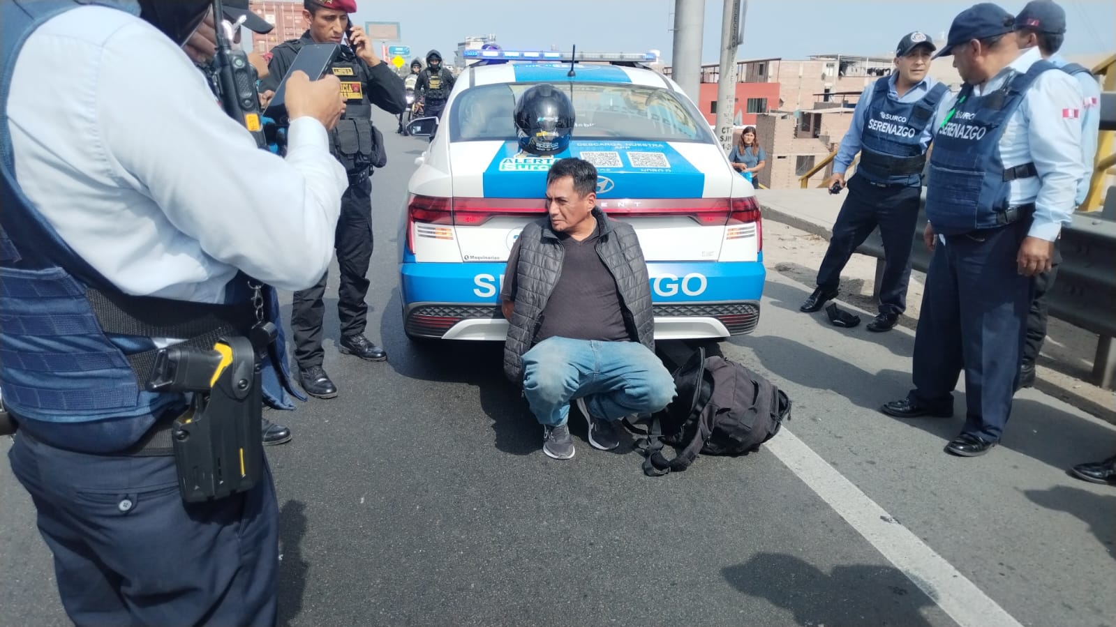 Serenazgo de Surco y Policía Nacional capturan a presunto asaltante de cambista