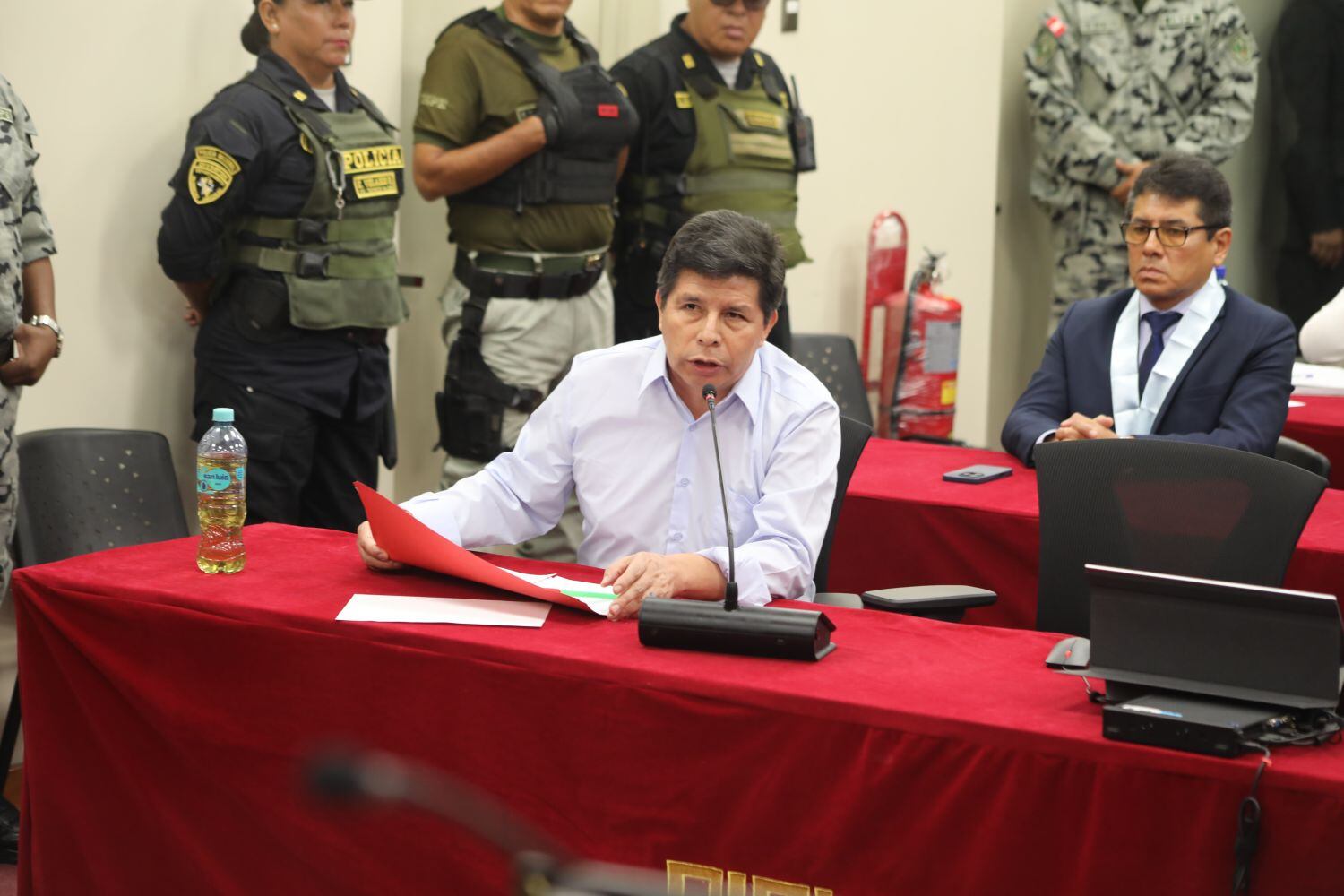 Golpista Castillo  exige su liberación