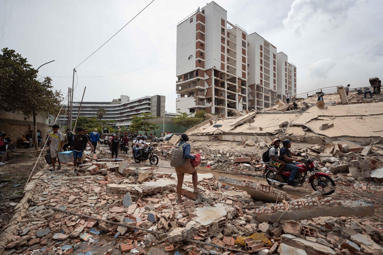 Venezuela: sube a 1.943 los muertos y a 10.571 los heridos por terremotos