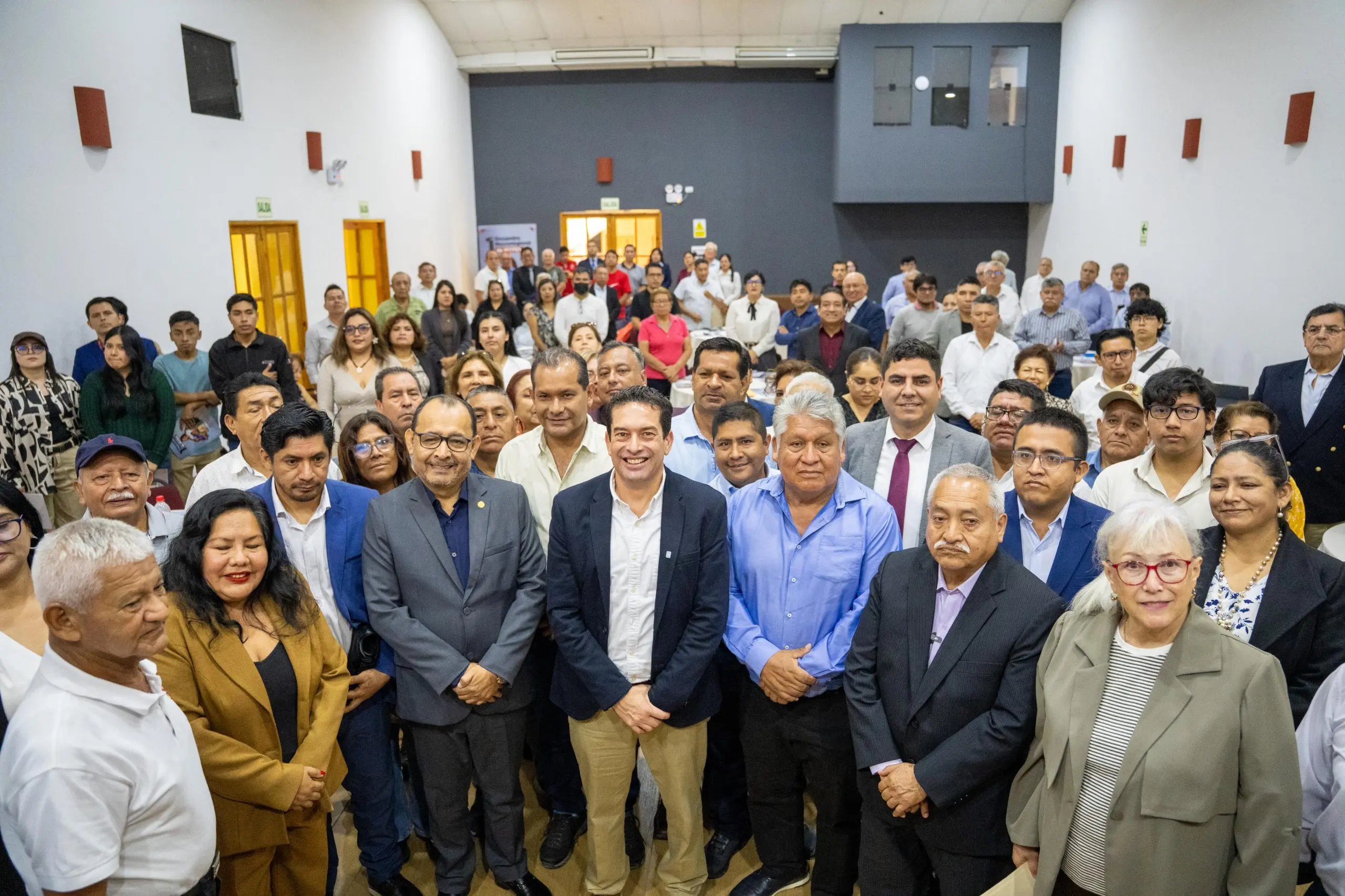Presidente del Congreso: La tarea del Estado es ser el motor que impulse a las mypes