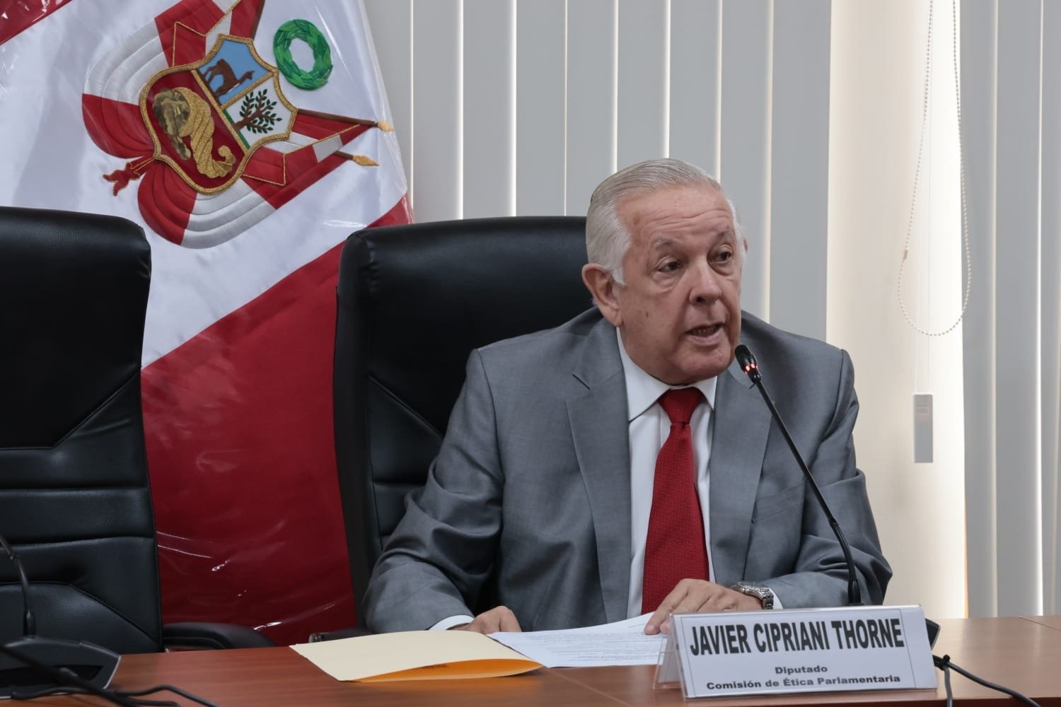 Evaluarán antecedentes de diputados de Ética