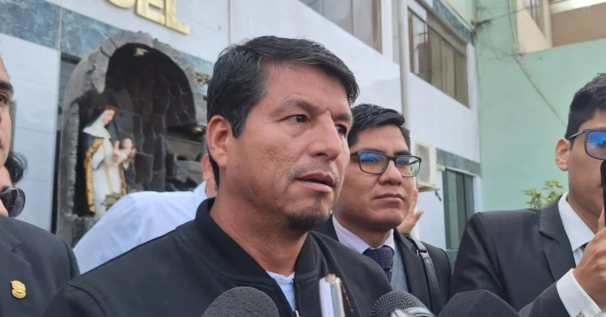 Comisión de Ética aprueba investigar a diputado Julián Pérez