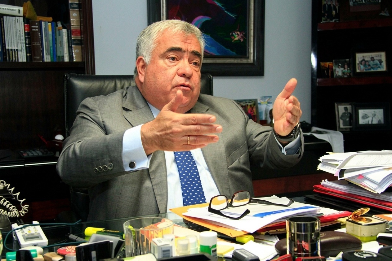 Enrique Ghersi: “Jueces deben acatar fallos del Tribunal Constitucional”