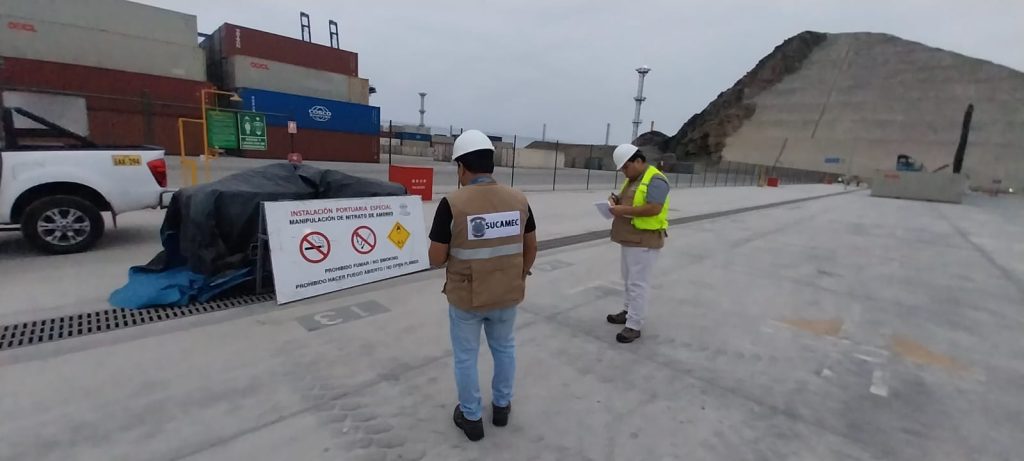 Incautan 2.5 toneladas de insumo para explosivos