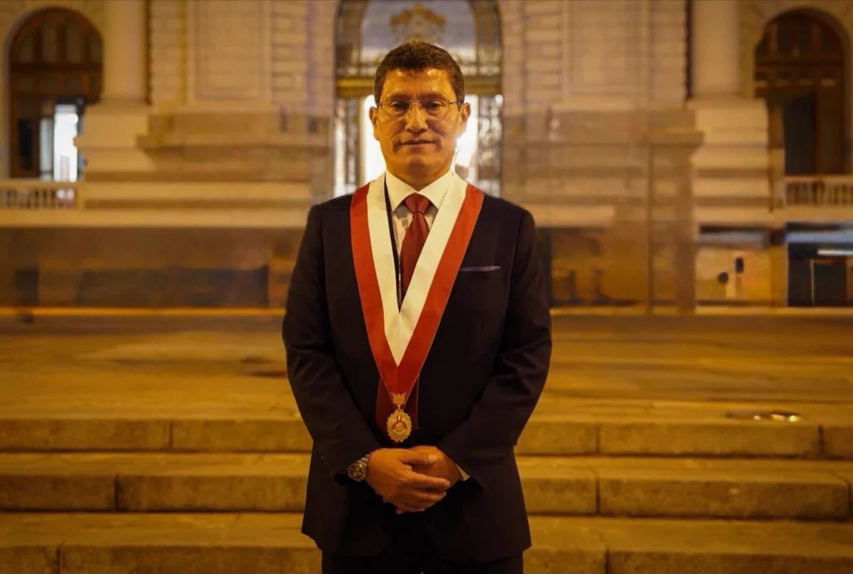 Fiscalía pide más de 9 años de prisión para el diputado Harvey Colchado