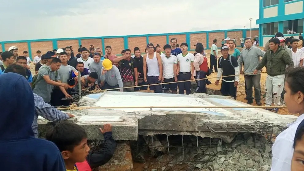 Iquitos: estudiante muere durante demolición dentro de colegio