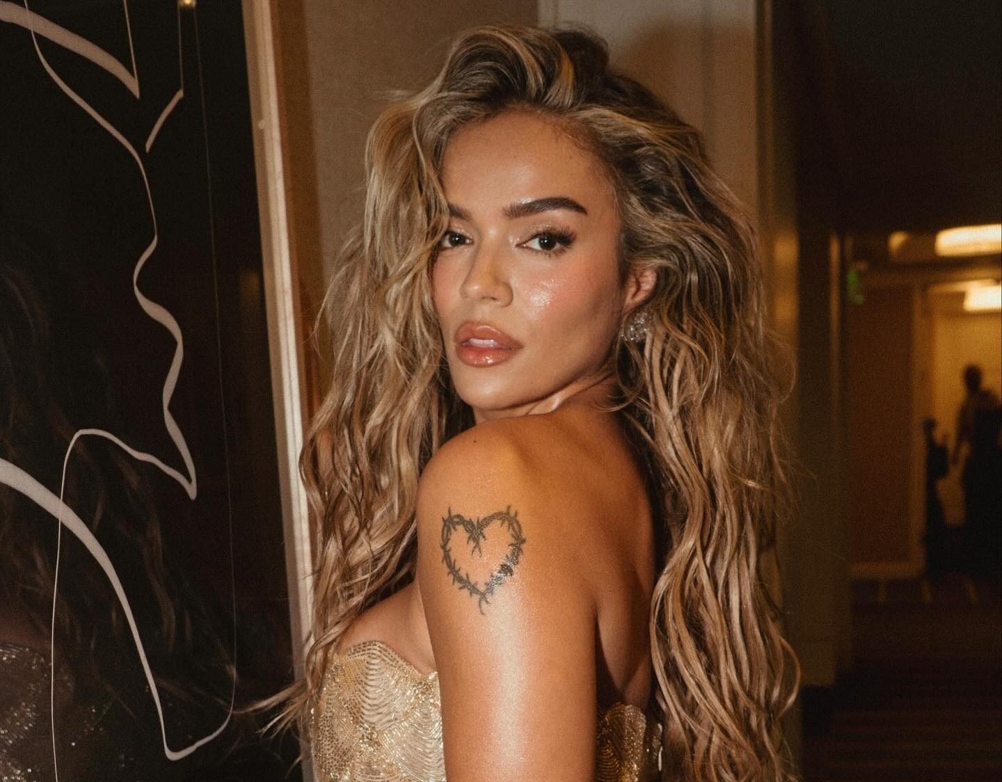 Karol G dona un millón de dólares para ayudar a víctimas del terremoto en Colombia