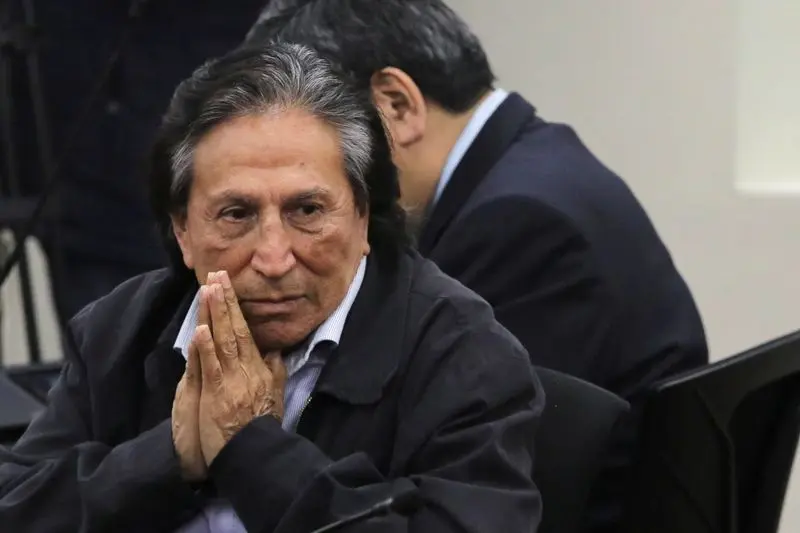 Toledo solicita a Keiko Fujimori acelerar su pedido de gracia presidencial