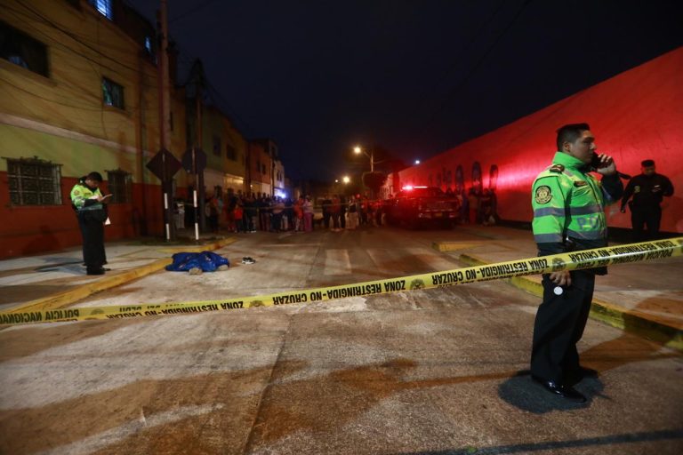 Callao: Atacan a balazos a un joven de 18 años