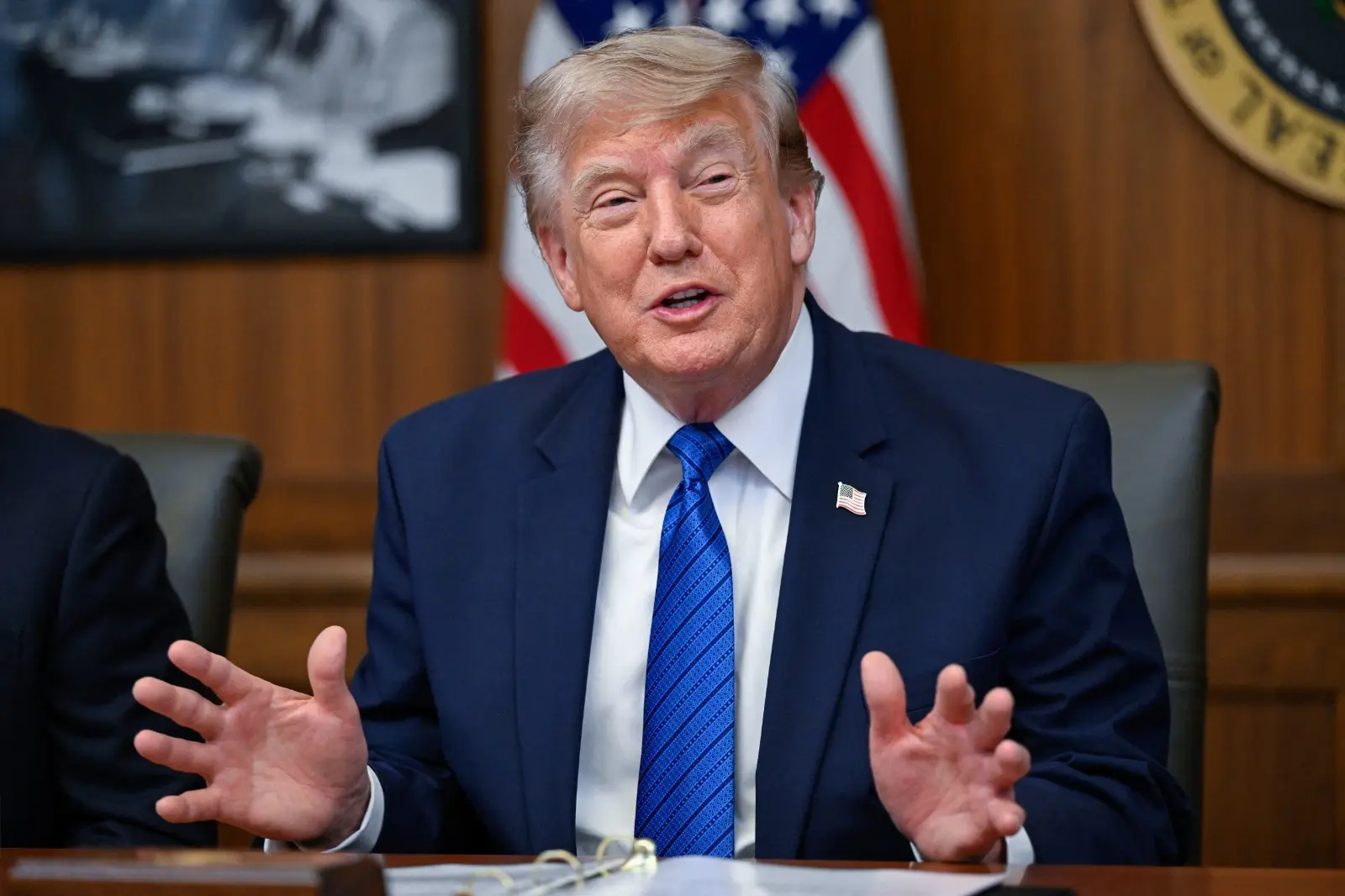 Trump: Irán debe elegir entre acuerdo o rendición