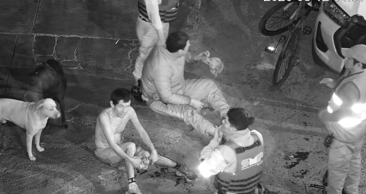 Serenos y cámaras de seguridad de SMP capturan a menores involucrados en asalto brutal, uno de ellos es un joven con discapacidad